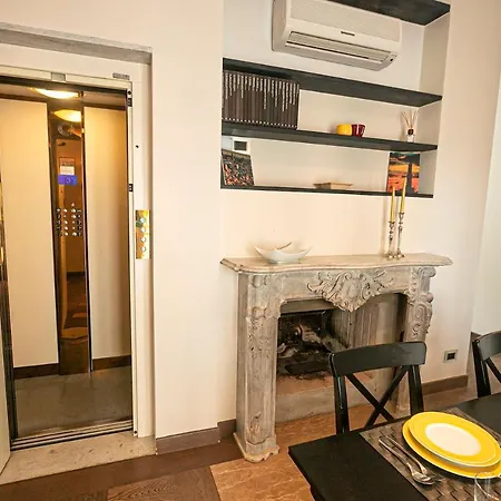 Real Italian Estate - Penthouse * Génova